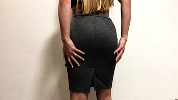 No Panties Under My Skirt - Amateur Teen Webcam Solo