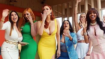 VIXENPLUS Cock Craving realtor Penny can t resist his hard dick ft. Chris Diamond  Penny Barber: Porn