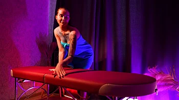 Massage turns into a hardcore fucking session