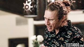 Curvy Ass Stepsis Tricks And Fucks Stepbro - Leana Lovings