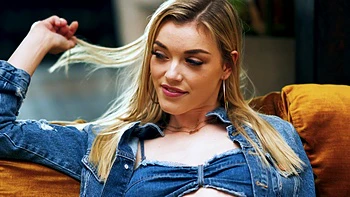 Mick Blue and Anny Aurora in sensual blondie action