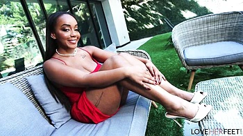 Watch tempting Lily Starfire's xxx