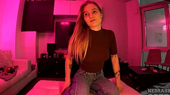 Amateur blonde teen Luana masturbates with a vibrator and toy in jeans.