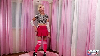 Grooby Girls featuring Evie's feet xxx