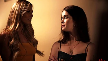 Amateur sex videos two busty brunette lesbians licking pussy