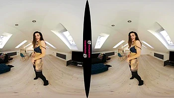 Shaw in apartment ft. Laura: Eporner, Solo  Small Tits VR Porn