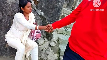 Indian Boobs Suking & Bhabhi Beautiful Pussy Showing - Unknown Girl At A Tourist Place Showing, Than She And Me Homemade Enjoy