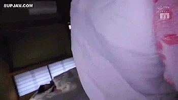 Isnt It Cheating If I Rub My Penis With My Hand I Stayed At An Inn For Three Nights And My Girlfriends Little Stepsister A Devilish Handjob