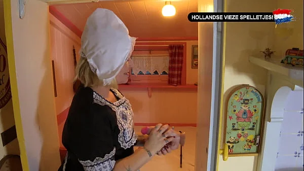 Dutch MILF krijgt een Nederlandse Deepthroat - Hollandse Vieze Spelletjes (Nederlands gesproken porno!)