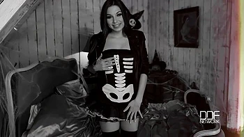 Horny Holiday - Pussy is her Halloween Treat