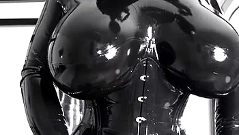 Amateur Blonde With BIG BOOBS Hot Free Cam Show