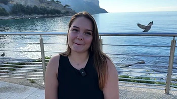 Improvised sodomy in the middle of a hike! - Jacquie et Michel TV