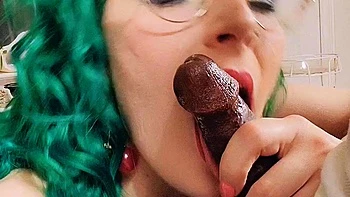 Big Cock Enjoys Blowjob And Hardcore Ride