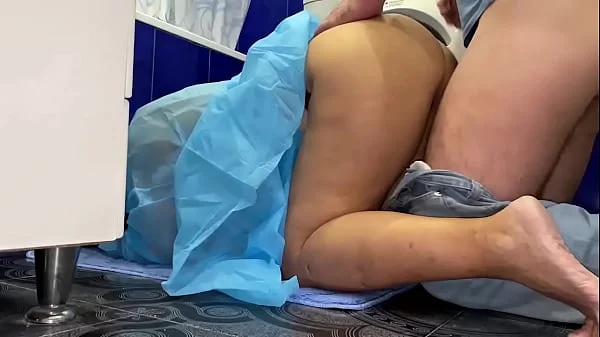 step Mom was washing the bath and unexpectedly got a cock in the ass from her stepson