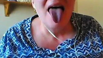 Big tits mom: Amateur, Xhamster  Milf Porn