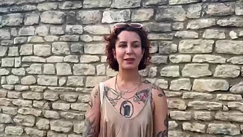 It's been a while since 28-year-old Chloe's first threesome... - Jacquie et Michel TV