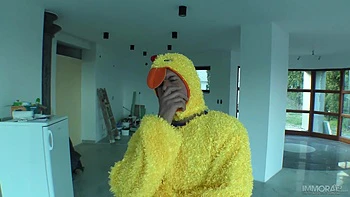 18-Year-Old Mary Monroe Gets An Anal Creampie in POV