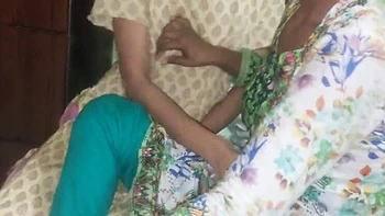 Hot Bangladeshi Stepsister Lesbian Sex - Big Tits Desi Aunty Pussy Licking & Dirty Talk