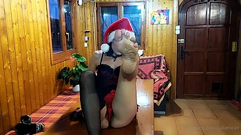 Amateur brunette in stockings luscious pussy fuck