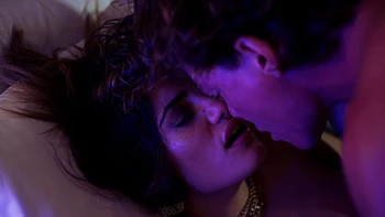 Penelope Cross gets her pussy eaten by Ricky Rascal