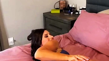 Small tit brunette banged on the floor