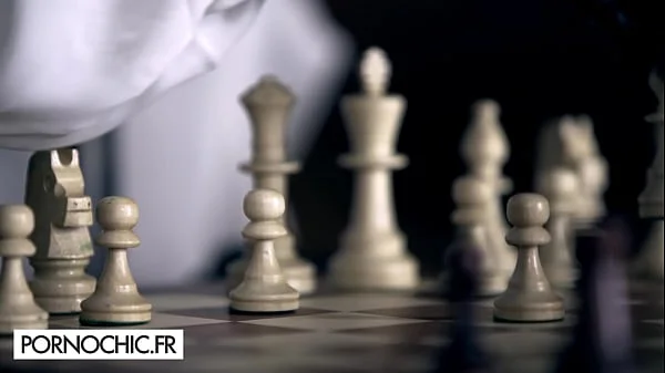 Alexis Crystal and Tiffany Tatum in an irresistible threesome