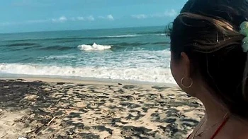 Lost Beach Girl Gets Fucked Hard by Tour Guide - Yohamedi