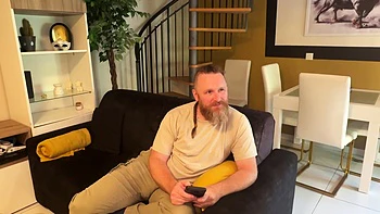 Explosive reunion with Laeticia, 23 years old! - Jacquie et Michel TV