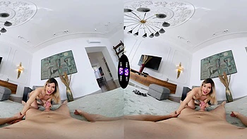 Cute teen finishes the job for the guy in vr