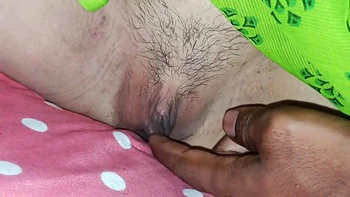 Indian Desi Girls Fucking & Cumshot In Mouth , Desi Girls Indian Desi Village Homemade Sex