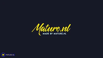 Molly Maracas Gets Her Pussy Eaten Out By Her Stepdaughter Blonde Gabie And Does The Same In Return