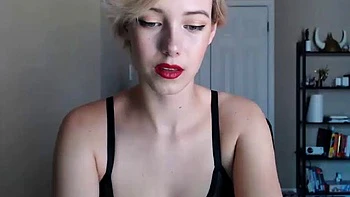 Busty shor hair model: Blowjob, Amateur  Onlyfans Porn