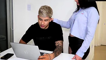 Danner Mendez goes bare in Colombia's hottest gonzo scene!