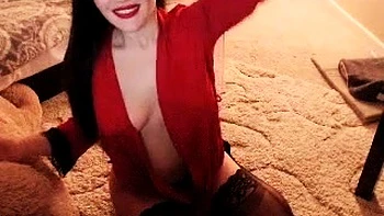 Amateur Webcam Babes Going Solo