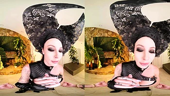 The Seductive And Horny Indica Marie As Lanfear From Wheel