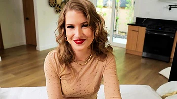 Crimson lipped Octavia Red needs your cock