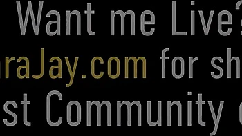 Pretty Sara's solo action