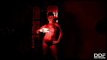 Flaming Hot Pussy: Sexy Pyromaniac Plays With Fire