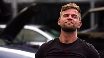 Léa, 27, manager of a lingerie shop in Marseille! - Jacquie et Michel TV