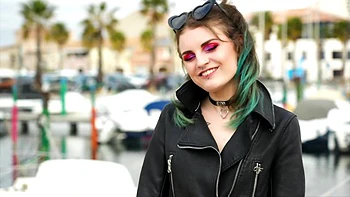 Lolita, hotter than ever!! - Jacquie et Michel TV