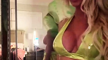 fuckdoll Big Fake Tits AshleyK Hawaii Porn