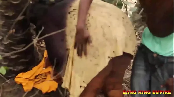 BBW Cheating House Wife Caught In The Bush With Her Driver - African Hardcore Porn