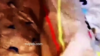 Mamá peluda traga duro en POV