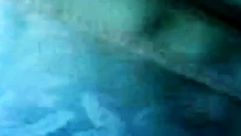 Malaysian babe in a baju kurung outfit has outdoor sex