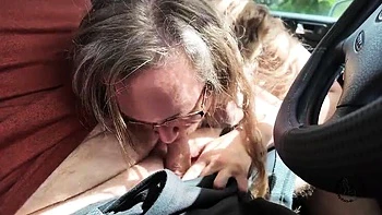 Heidi Blaze draußen gefickt: MILF mit fetter Titten-Creampie NZ