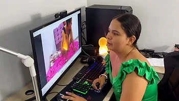 Hot Stepsister Catches Me Watching Porn - Amateur Creampie & Squirting in 4K