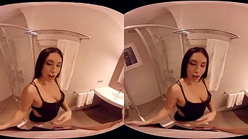 Hannah Shaw: Blowjob, Doggy  Bongacams VR Porn