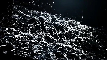 Vicky Love e lésbicas mijando loucamente