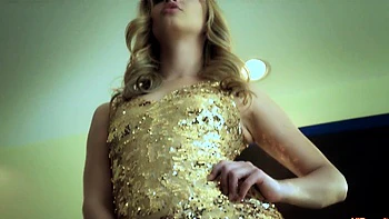 Jillian Janson déshabillée et doigtée