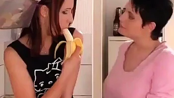 Lesbianas alemanas follando morenas